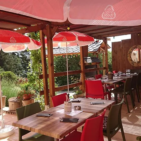 Le Sapin Rouge - Restaurant - Bar - D'hotes Artigues (Aude)
