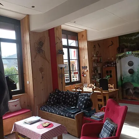 Le Sapin Rouge - Restaurant - Bar - D'hotes * Artigues (Aude)