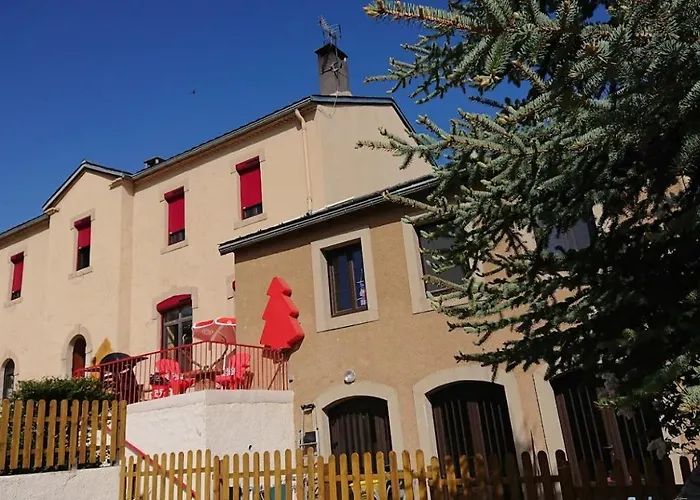 Le Sapin Rouge - Restaurant - Bar - D'hotes